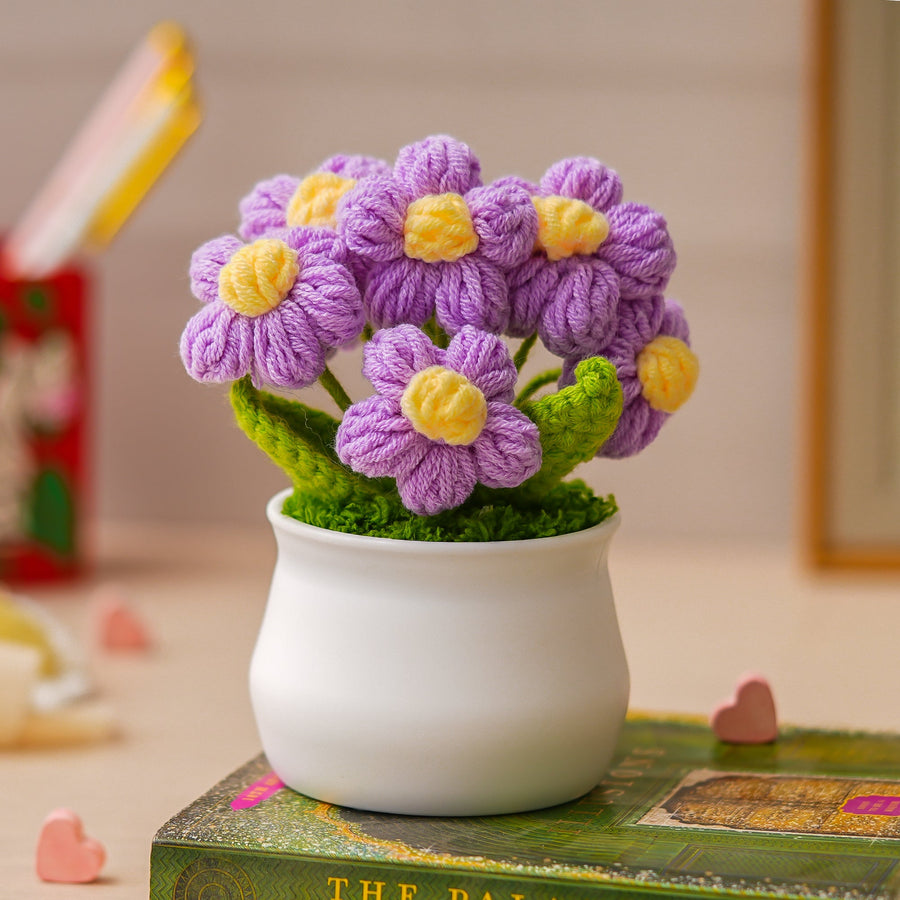 JH Gallery Crochet Pot (5 flowers lavender)